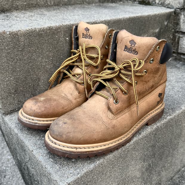 Buffalo suede winter boots