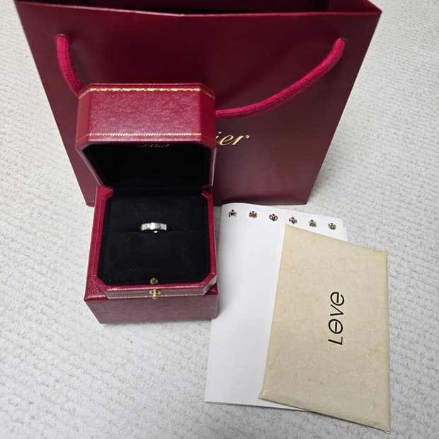 까르띠에 러브링 화이트골드 48호 새상품 풀박스