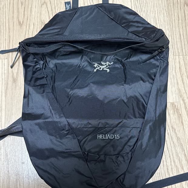 아크테릭스 헬리아드 15 백팩 블랙