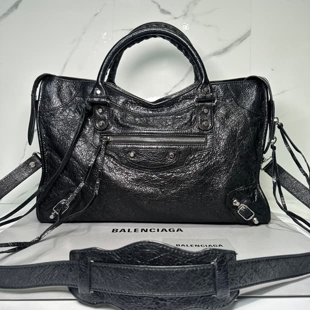 [SA 정품] 발렌시아가 시티 모터백 미디움 블랙