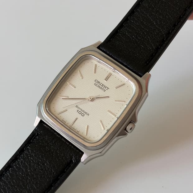 1980s Swimmer Stripe Square Quartz