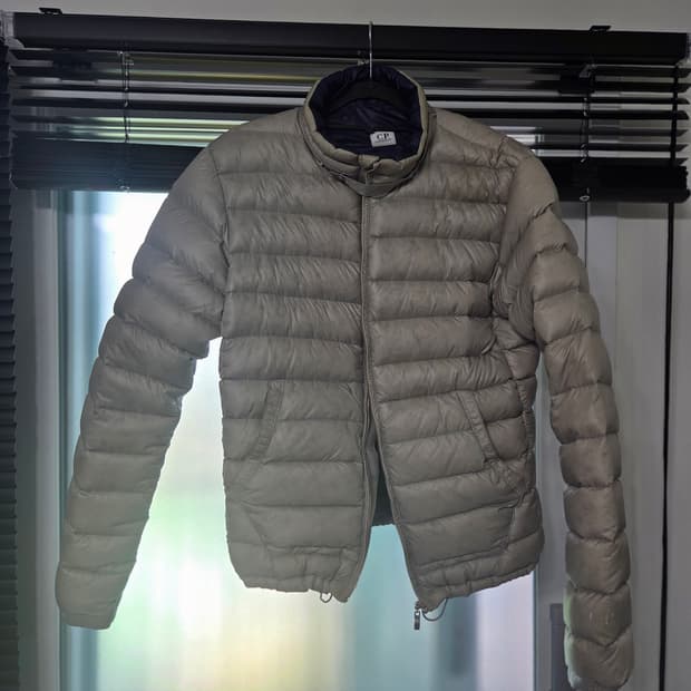 CP컴퍼니 경량패딩 M