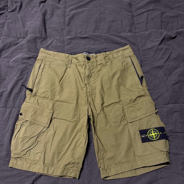 스톤아일랜드 버뮤다 카고 팬츠