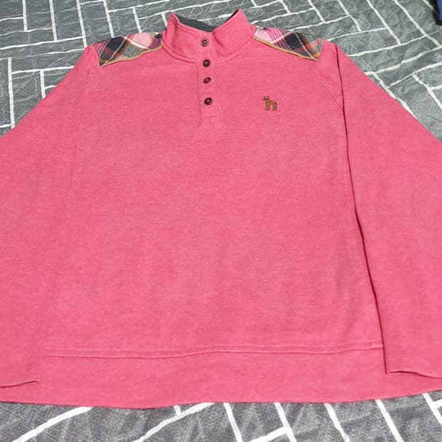 헤지스 숄더체크 혜비코튼 헨리넥 롱슬리브 핑크 (95)