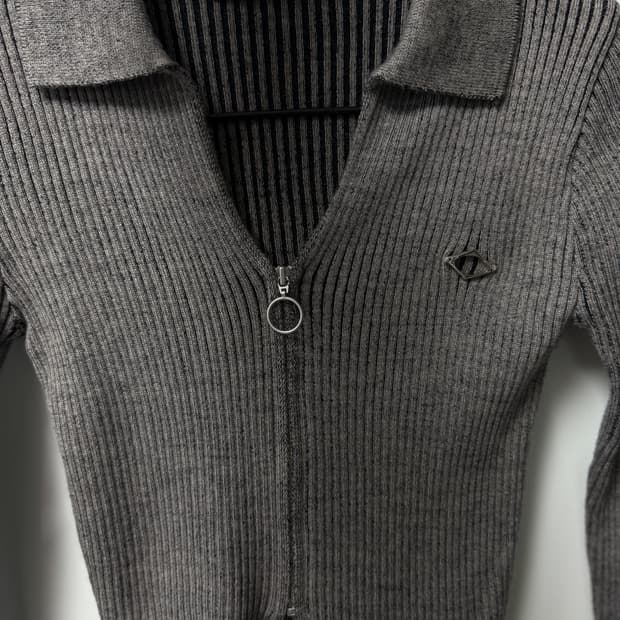 미스치프 니트 집업 그레이