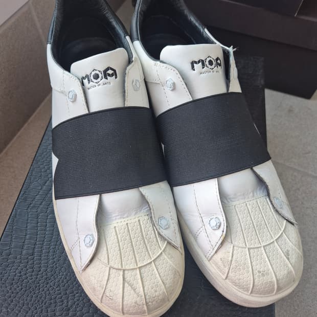 MOA 스트랩 스니커즈 UK8(270~275)