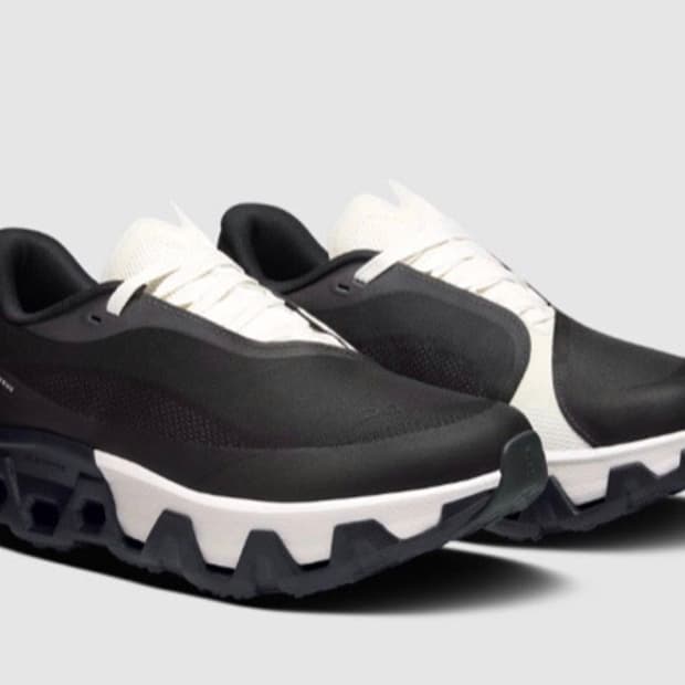 온러닝 파프 클라우드몬스터 하이퍼 블랙 판매합니다