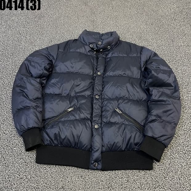 엠프리오 아르마니 패딩