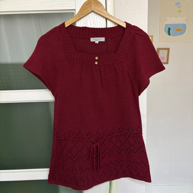 레드 반소매 니트 블라우스