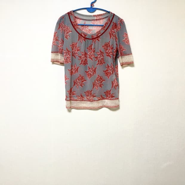  Hiroko Bis top