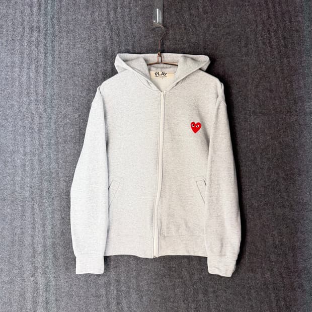 꼼데가르송 플레이 하트와텐 후드집업