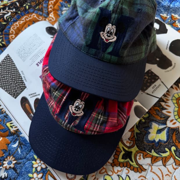 USA made 빈티지 디즈니 미키 자수로고 타탄 체크 모자 볼캡
