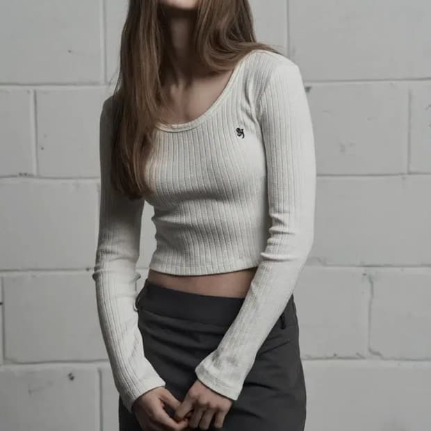 시너진 SYNERJYN Wool Rib Long Sleeve White