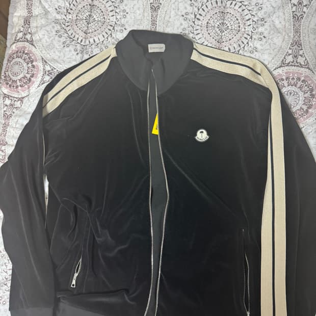 정품 몽클레어 팜엔젤스 벨벳 로고 자켓