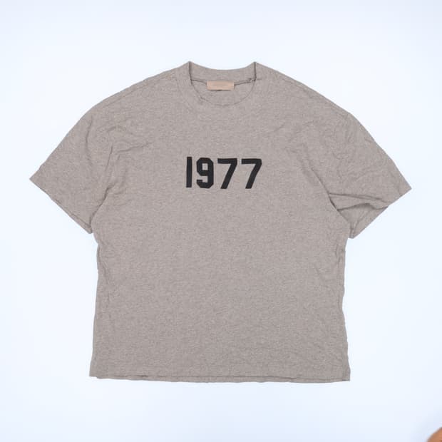 2XL ํผ์ค๋ธ๊ฐ ์์ผ์
1977 ๋ฐํํฐ N7692