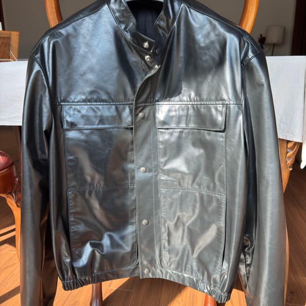 르메르 23ss 남성 레더 블루종