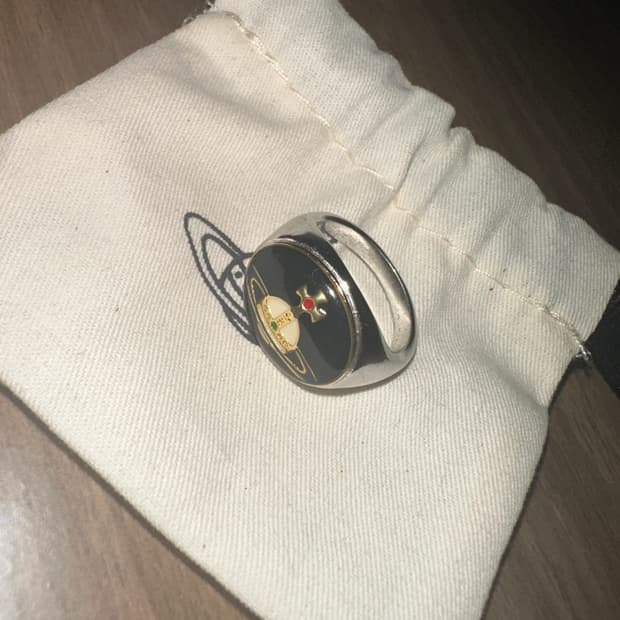 비비안웨스트우드 로엘리아 반지