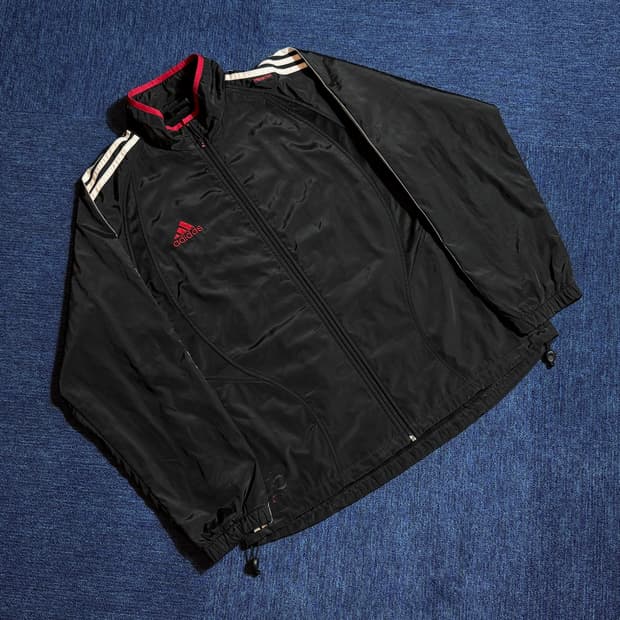 아디다스 프레테더 블랙 바람막이