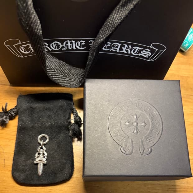 크롬하츠 s대거 펜던트