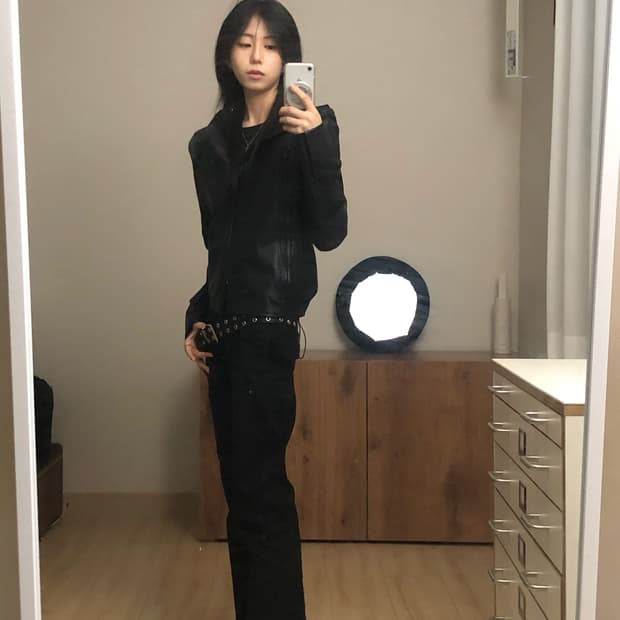 Bevan up 레더 후드자켓