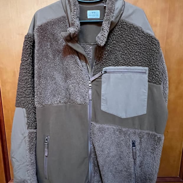 유니클로 엔지니어드가먼츠 후리스 XL