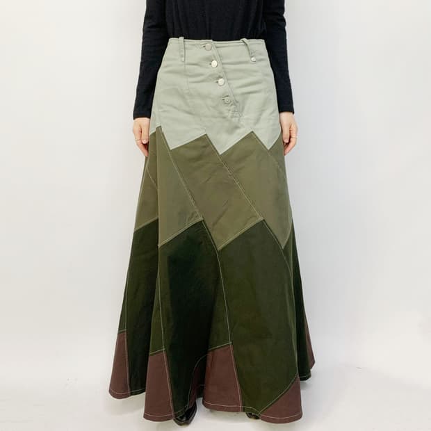 CLUTCH 패치 롱 스커트