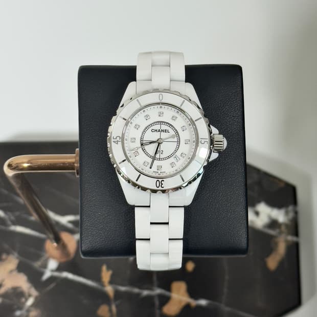 샤넬 J12 화이트 다이아 33mm