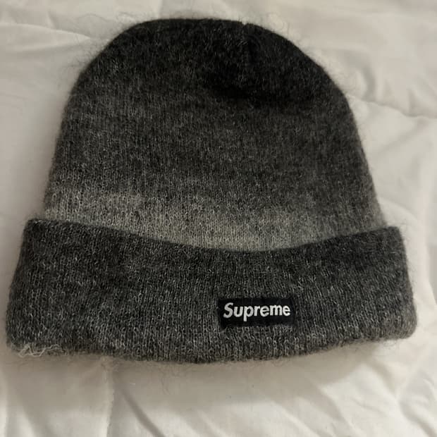 19FW 슈프림 모헤어 비니 그라데이션 그레이