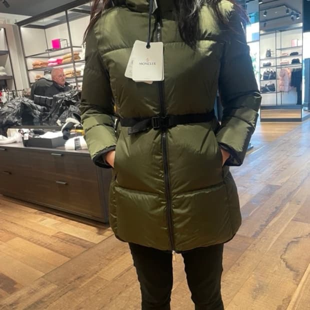 (정품 )(새옷) 몽클레어 패딩 0