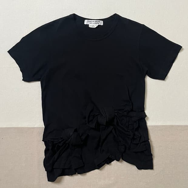 꼼데가르송 매듭디테일 티셔츠 comme des garcons