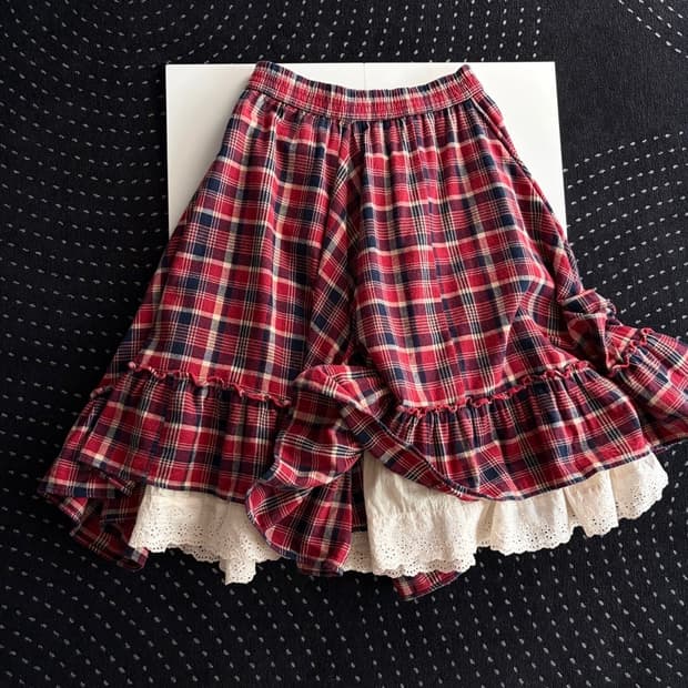 layered check patterned skirt