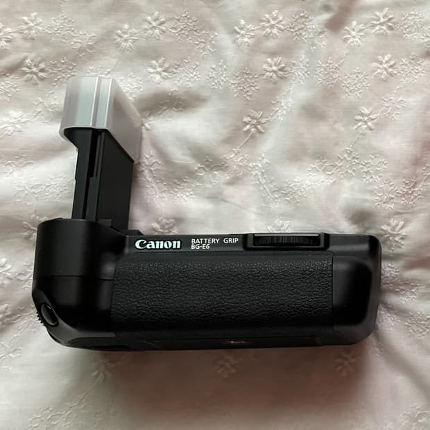 캐논 BG-E6 배터리 그립