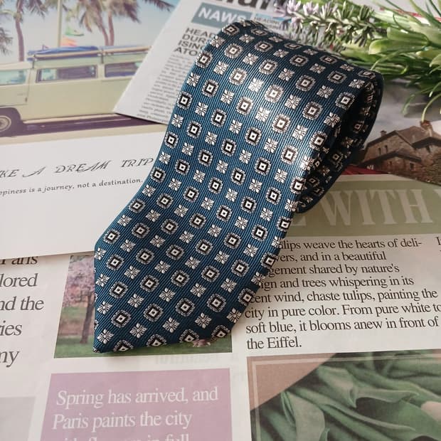 로가디스 실크&폴리 블루 지오메트릭 넥타이 8cm A+등급 A18879
