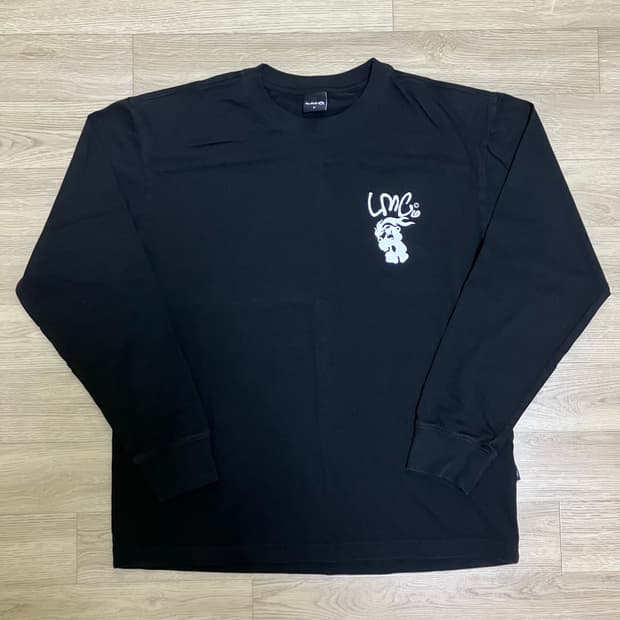 [M] FLAME BEAR LONG SLV TEE black