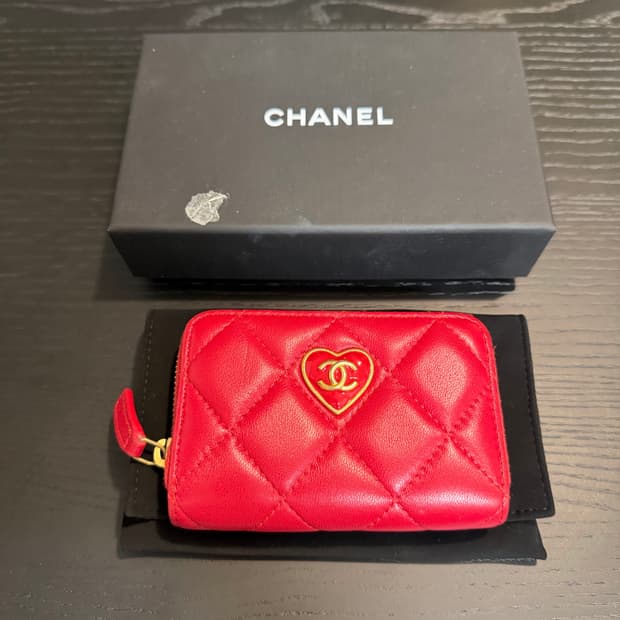 샤넬 하트 CC로고 지갑