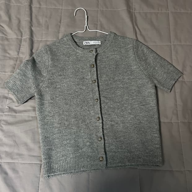 ZARA 그레이 반팔 니트