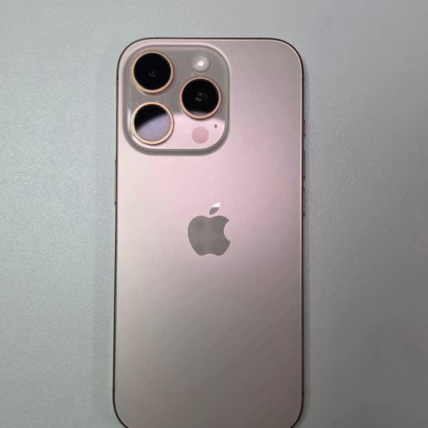 아이폰 16 프로 256기가 데저트티타늄 판매합니다(자급제)