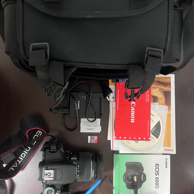 캐논EOS 600D 카메라 풀세트/18-55mm 렌즈 포함