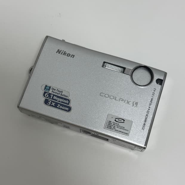 Nikon Coolpix S9 디카 판매합니다