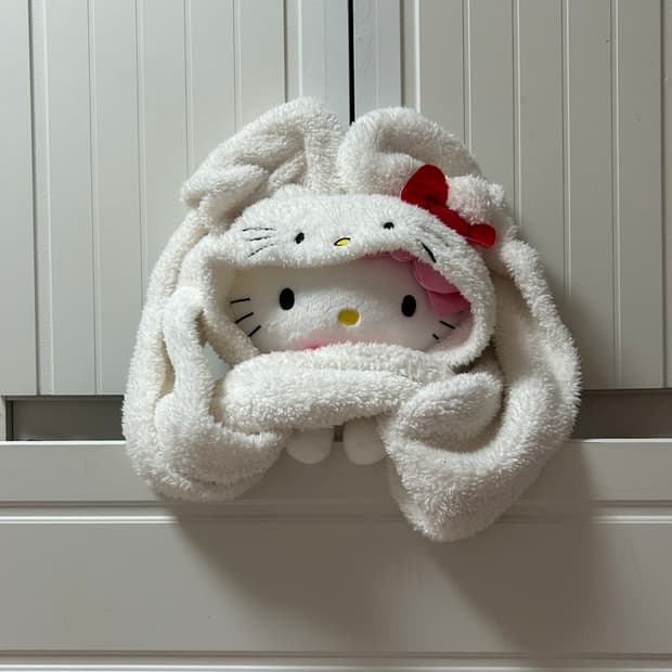 헬로키티 목도리 모자 장갑 새상품 