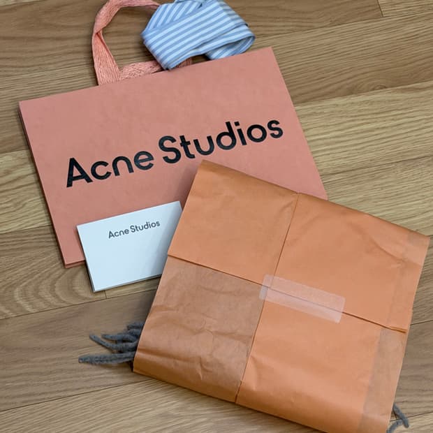 아크네스튜디오 머플러