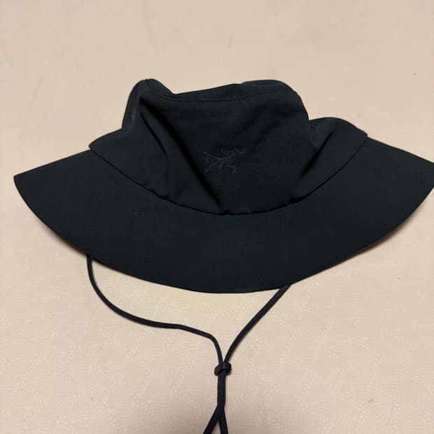 신솔로 햇 (AENSUX5435/BLK)