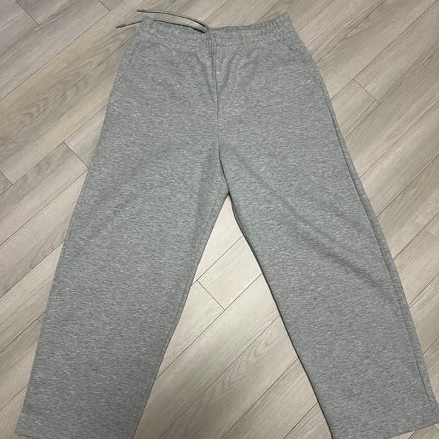 유니클로 C 스웨트 와이드 팬츠 그레이 (03번) L사이즈 짧은버전