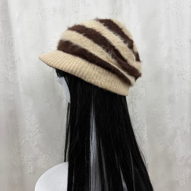 VINTAGE HAT