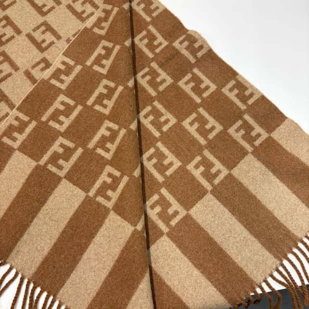 펜디 울 머플러