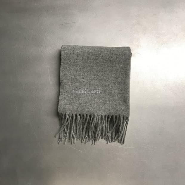 발렌티노 머플러 그레이