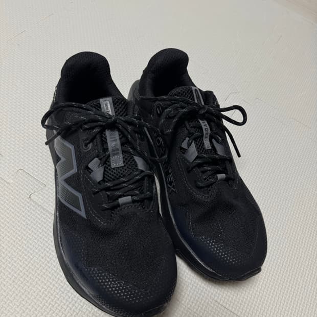 일본 뉴발란스 DynaSoft Nitrel v6 GORE‑TEX