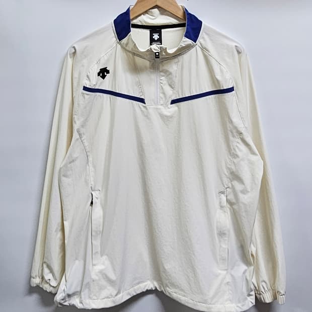 데상트 우븐 웜업 바람막이 105