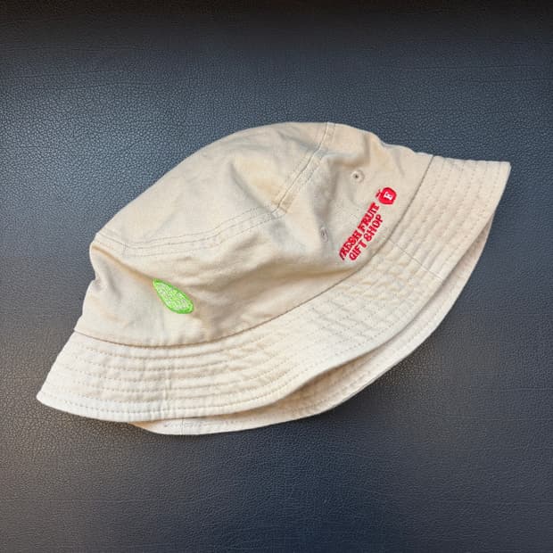 프룻오브더룸 자수 버킷햇