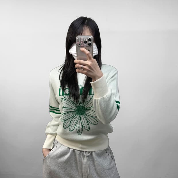 마르디메크르디 플라워 그래픽 니트